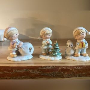 Vintage HOMCO Set of 3 Children Porcelain Figurines
Tree, Snowman, Toy Bag #5613